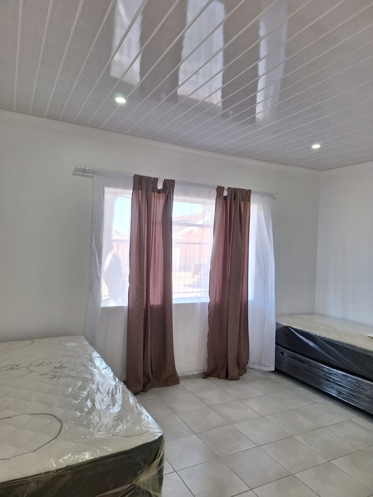 Image of a room in 1 Acacia Circle Belhar